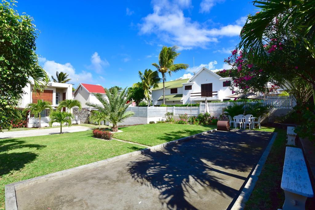 Turquoise Bay Beach Apartments Trou D'Eau Douce Bagian luar foto